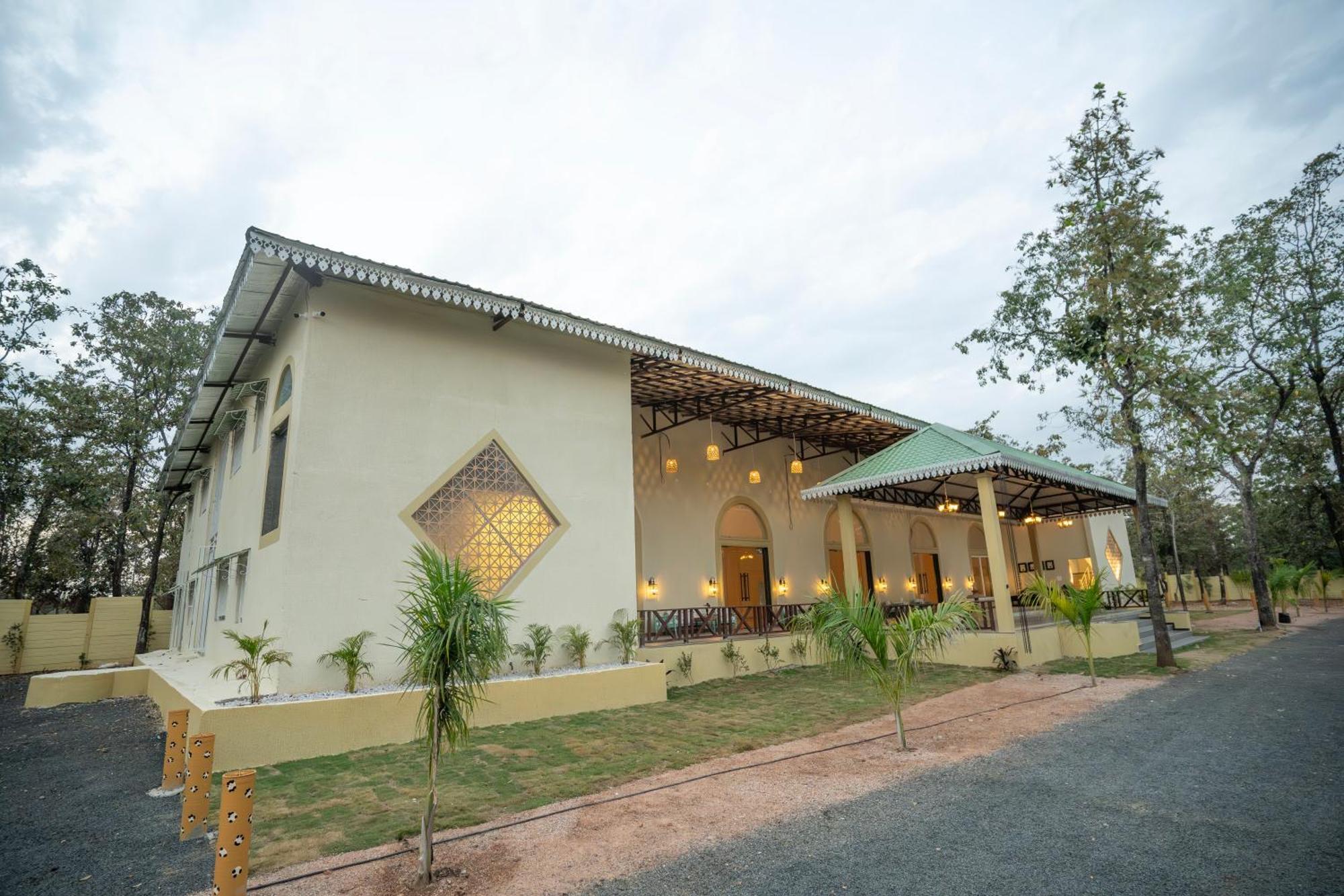 Palash The Jungle Resort Gondia Ngoại thất bức ảnh