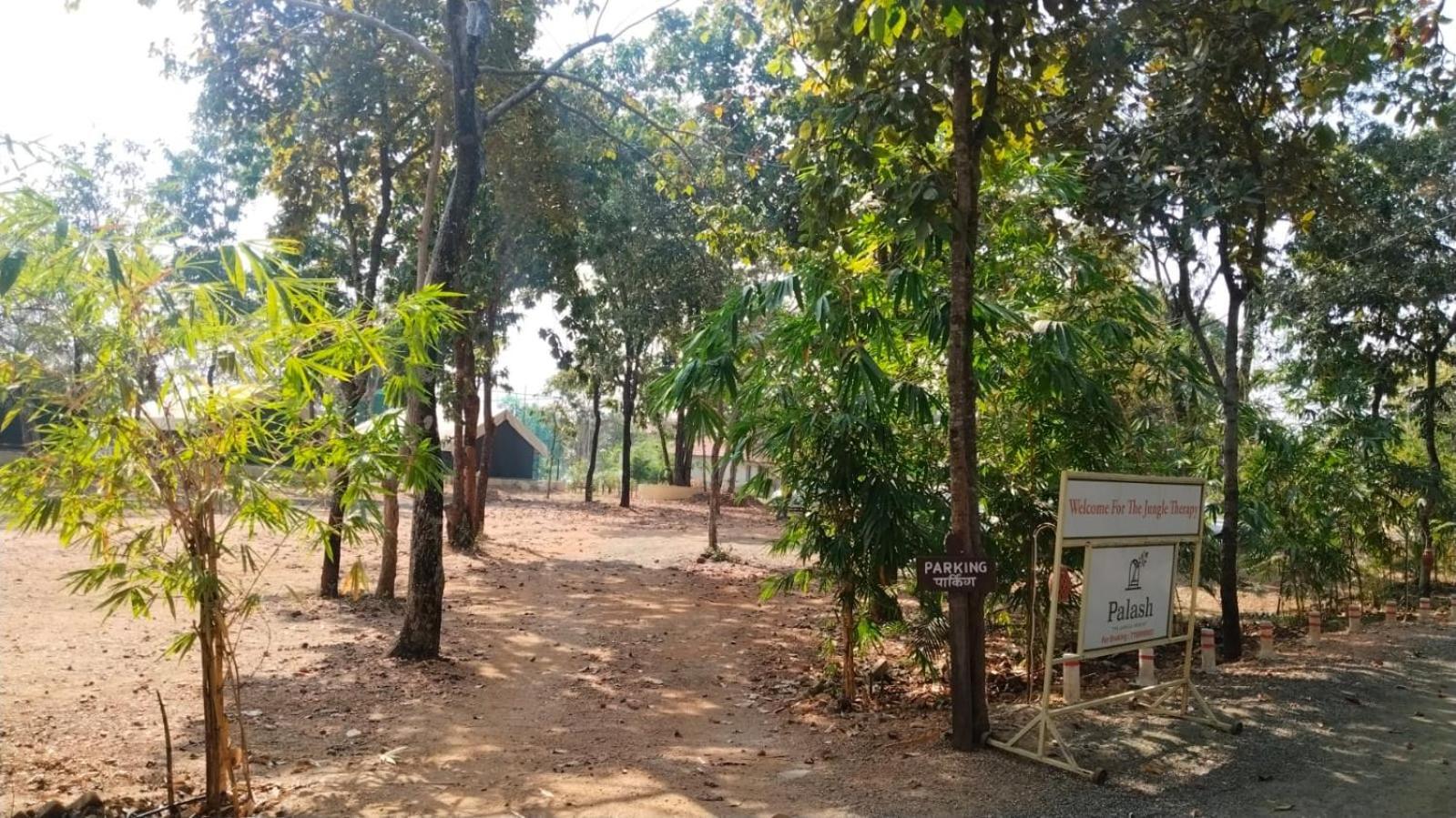 Palash The Jungle Resort Gondia Ngoại thất bức ảnh
