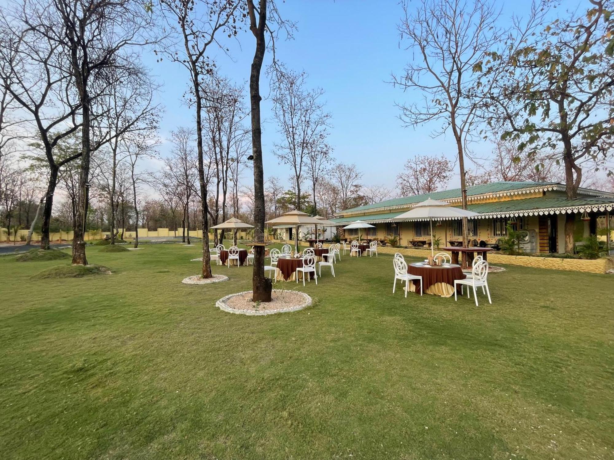 Palash The Jungle Resort Gondia Ngoại thất bức ảnh