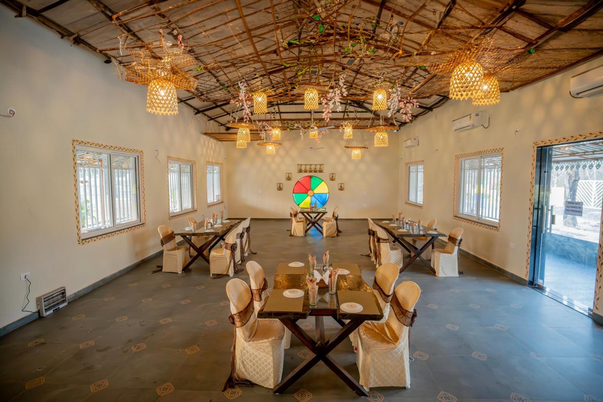 Palash The Jungle Resort Gondia Ngoại thất bức ảnh