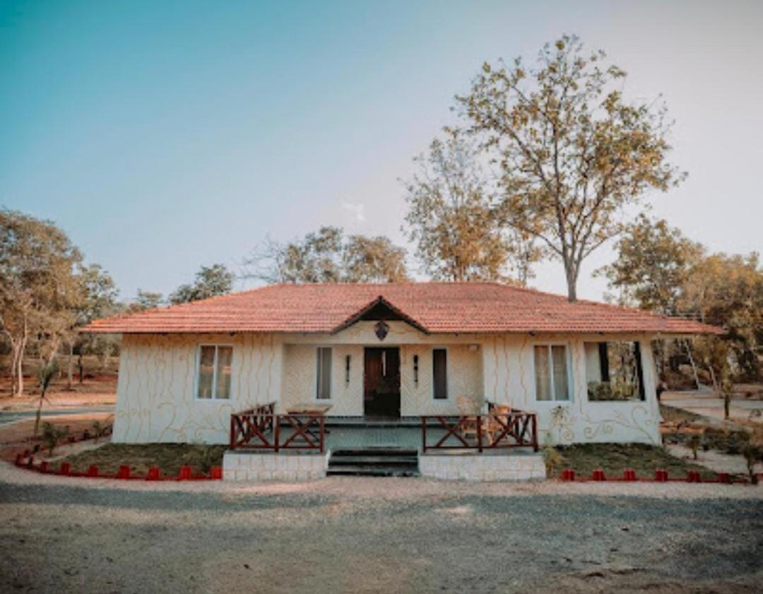 Palash The Jungle Resort Gondia Ngoại thất bức ảnh